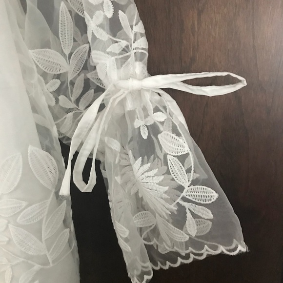 Beautiful sheer white embroidered shirt - Picture 2 of 4